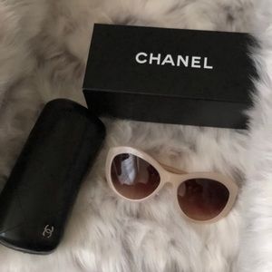 🎉Final SALE🎉Chanel Cateye Lace Sunglasses